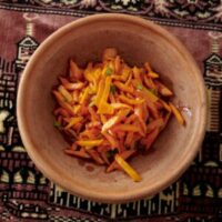 Classic lukewarm carrot salad
